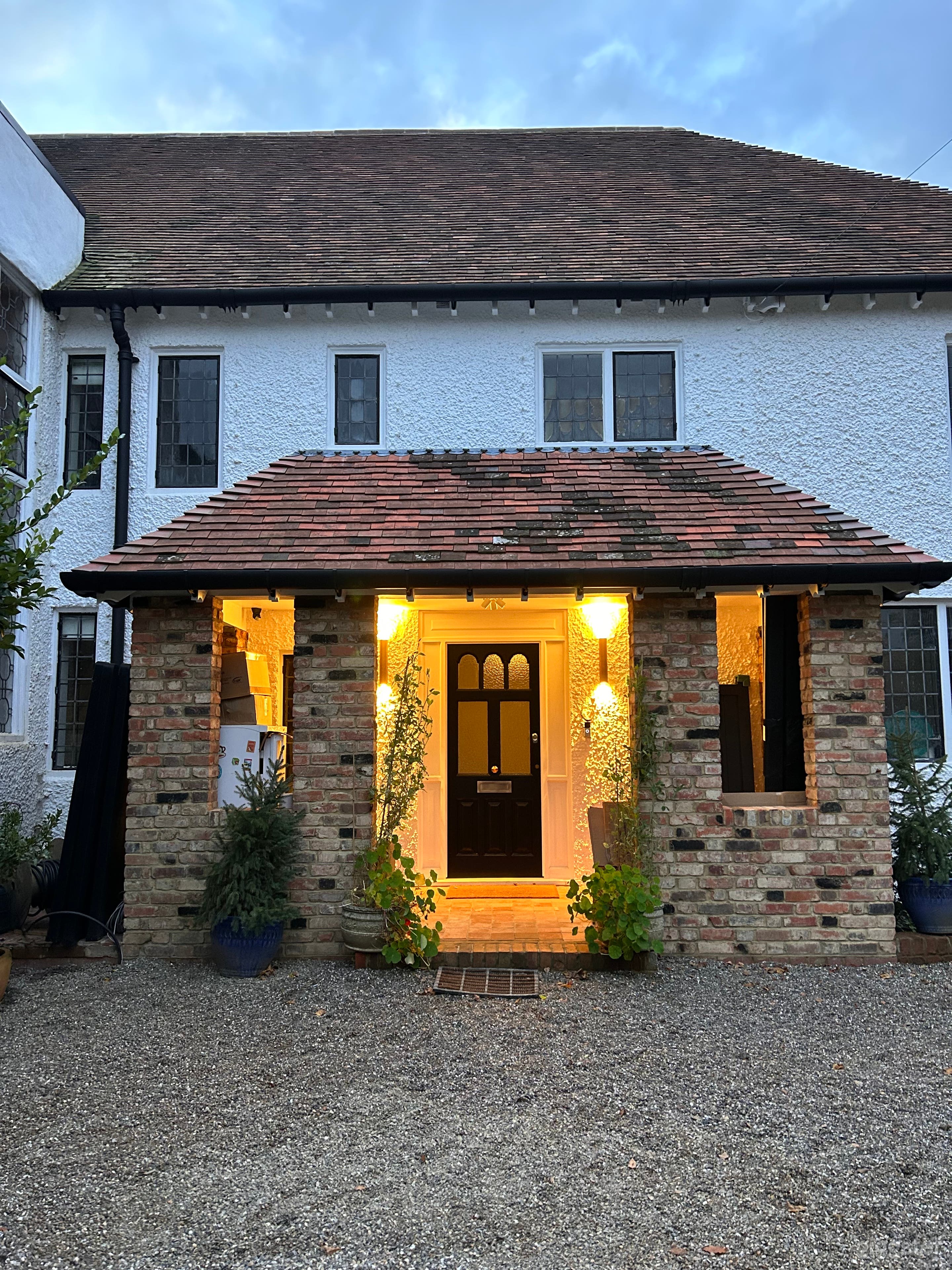 1899 Arts & Crafts Modern Maidenhead Family Home Photo 4