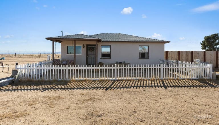  5 acre ranch currently surrounded by green pastures!! Video 