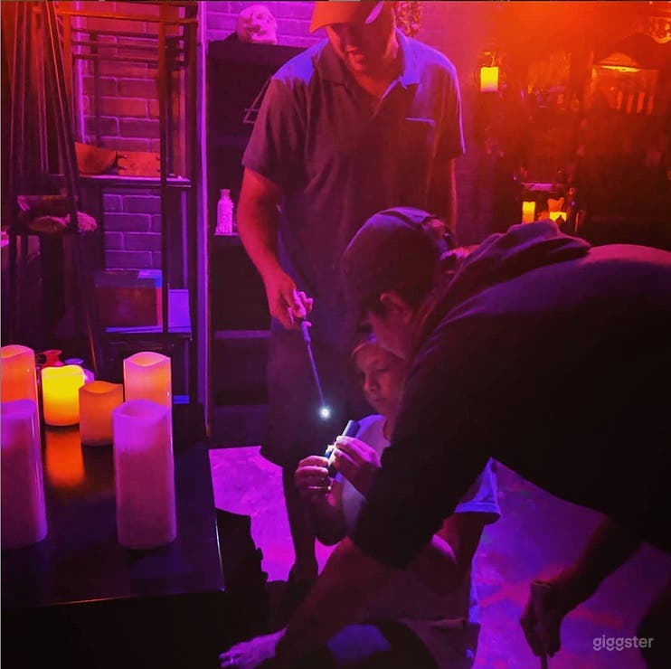 Fun &amp; Mysterious Escape Room D Experience in Ventura Photo 1