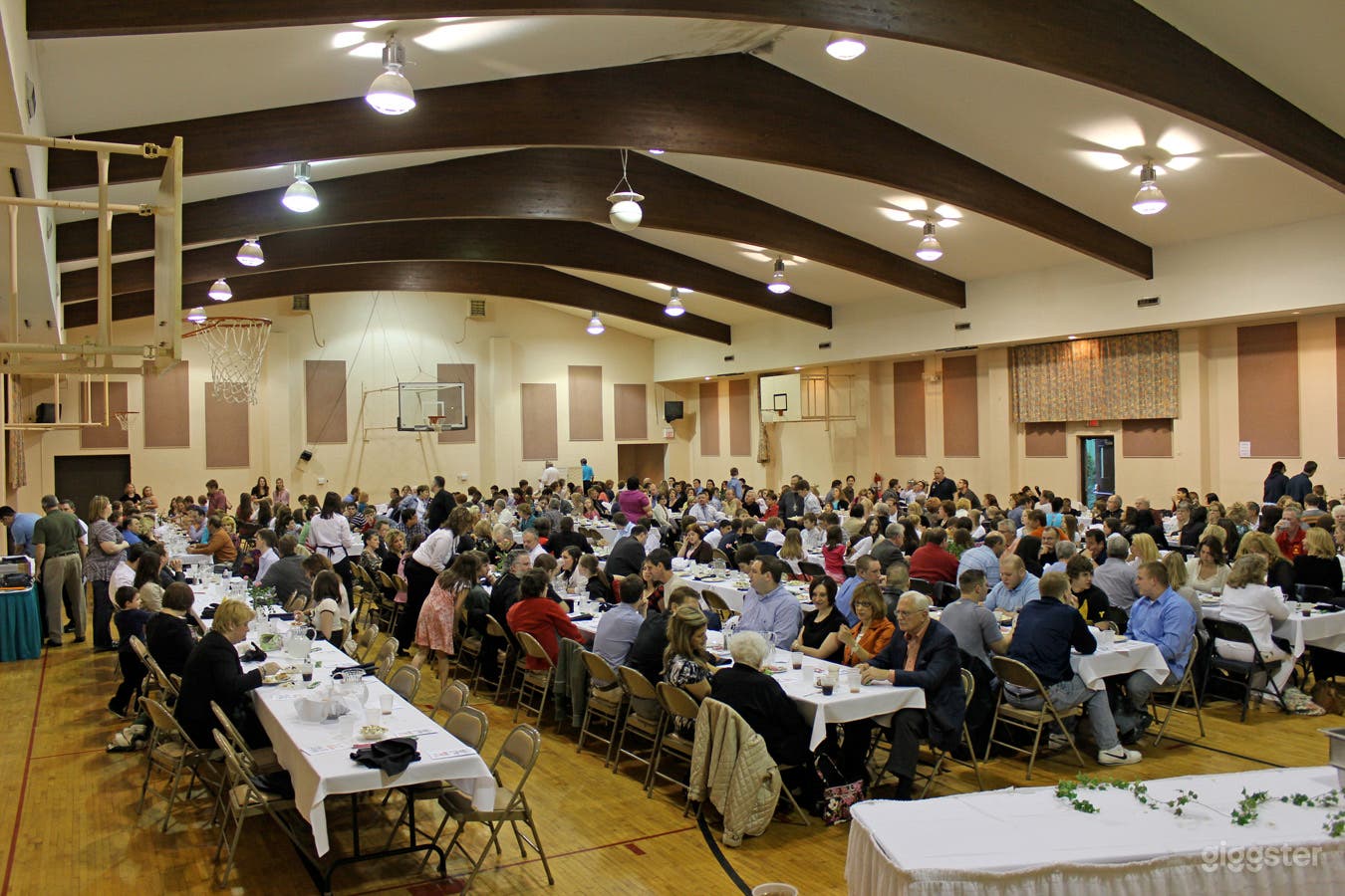 Huge Gymnasium Event Space  Photo 4