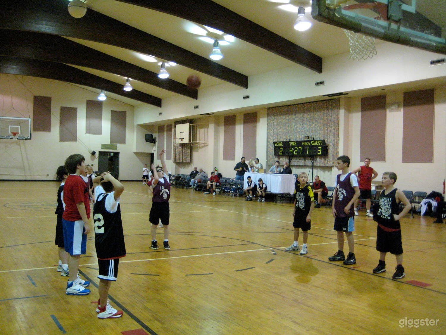 Huge Gymnasium Event Space  Photo 3