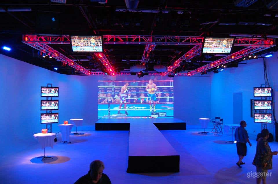 Plenty of steel deck staging also available on site.