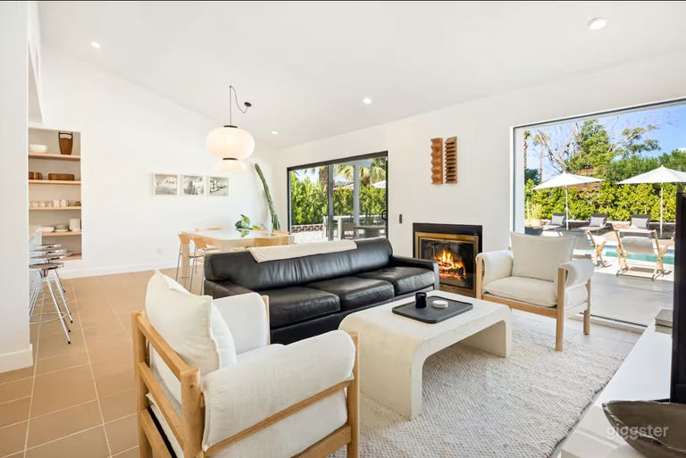  Stylish Urban Home — Ideal for Photo, Video & Creative Prod 