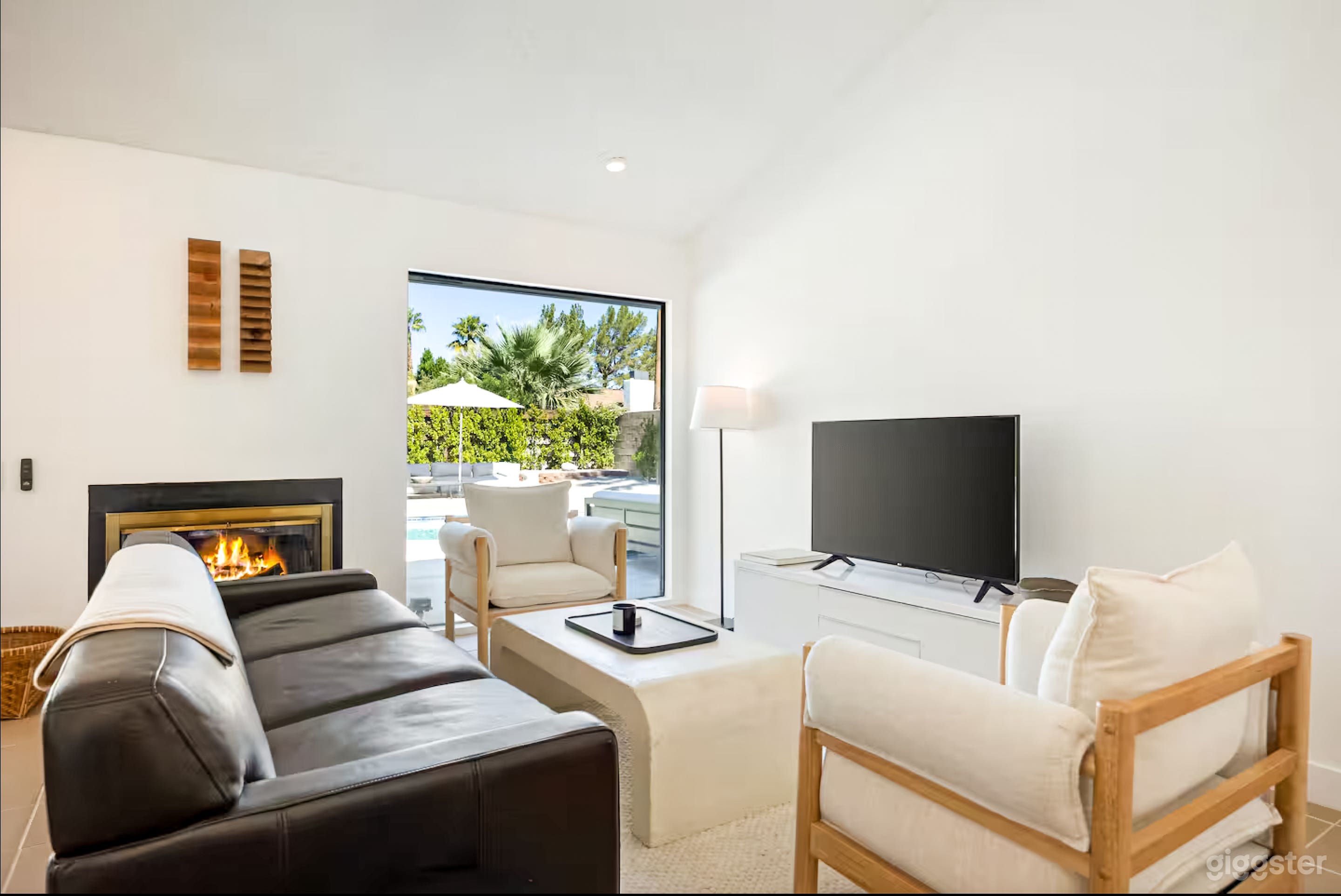 Stylish Urban Home — Ideal for Photo, Video &amp; Creative Prod Photo 3