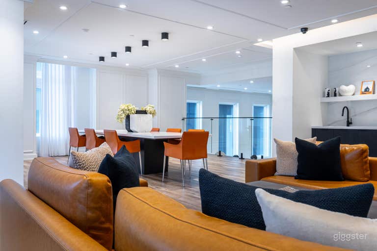  Multi-Floor Premium Event Lounge 