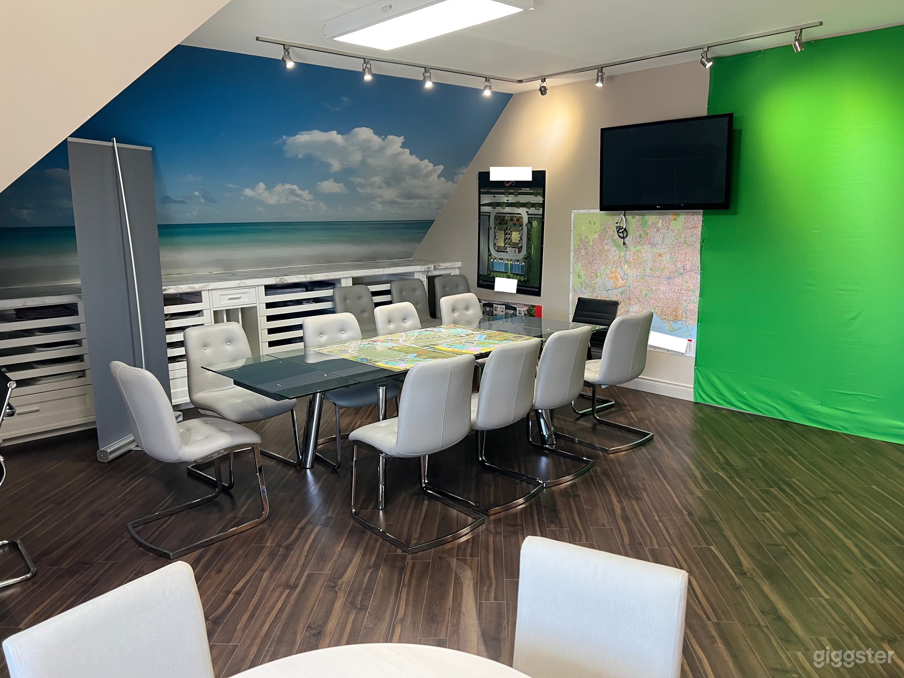 Unique Boardroom For Production Photo 2