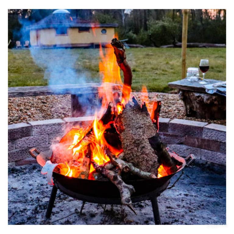  All In One Venue for Amazing Glamping Experience 