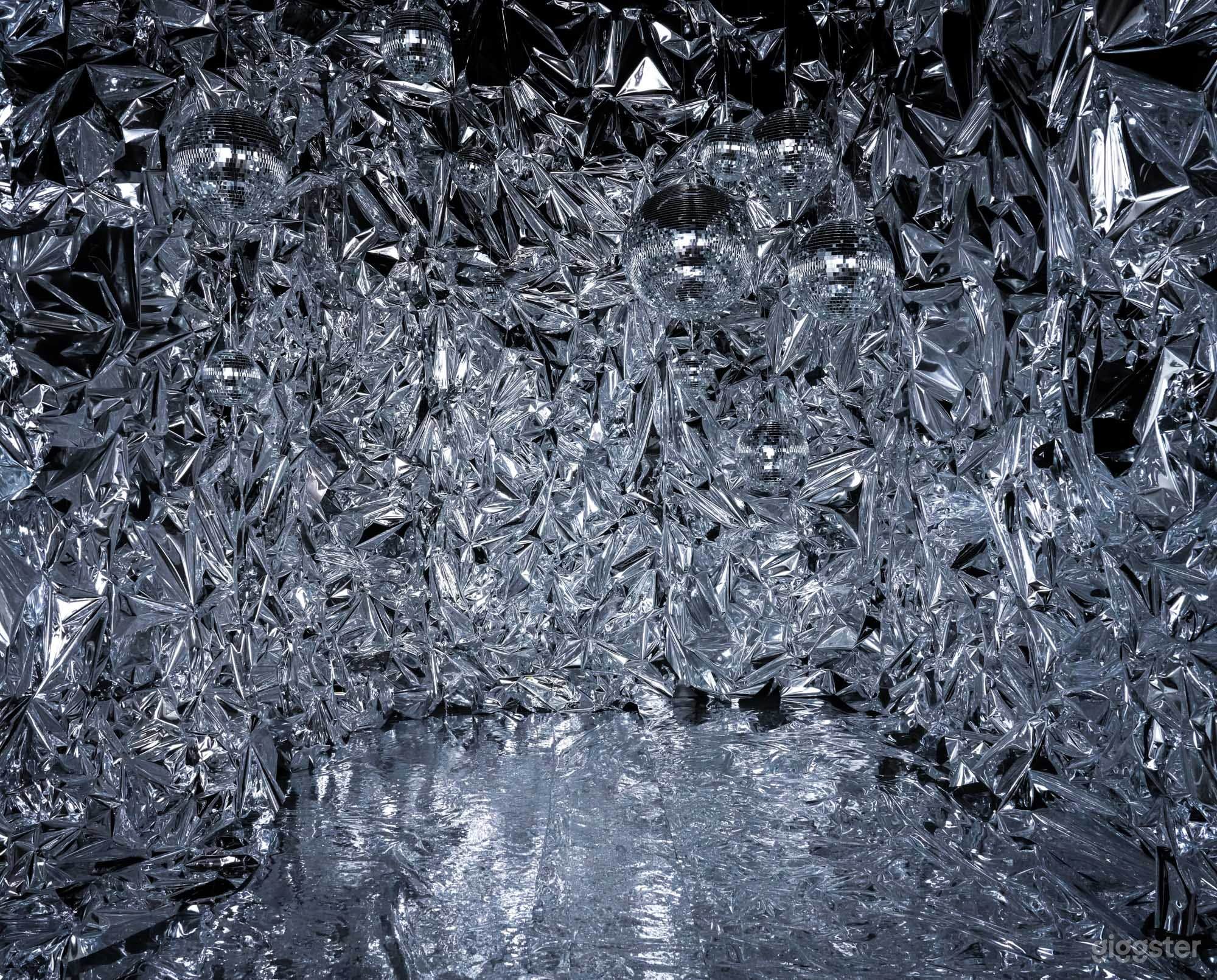 Twinkle Twinkle | Disco balls &amp; Mylar sheets