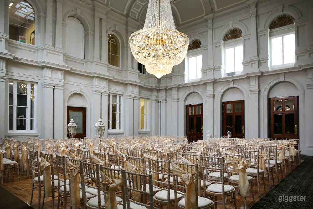 Old Ticketing Hall in Wolverhampton Photo 1