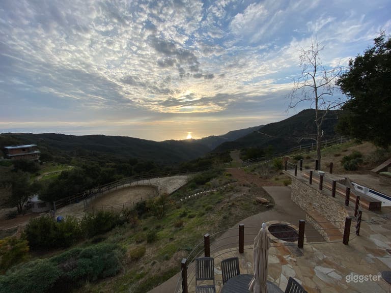  Ocean View Ranch House in Topanga 