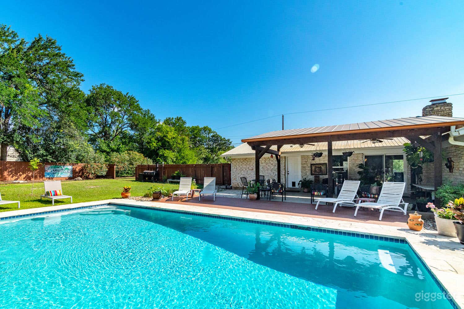 Southwest Austin Home on an Acre with a Pool (Full Buy Out) Photo 3