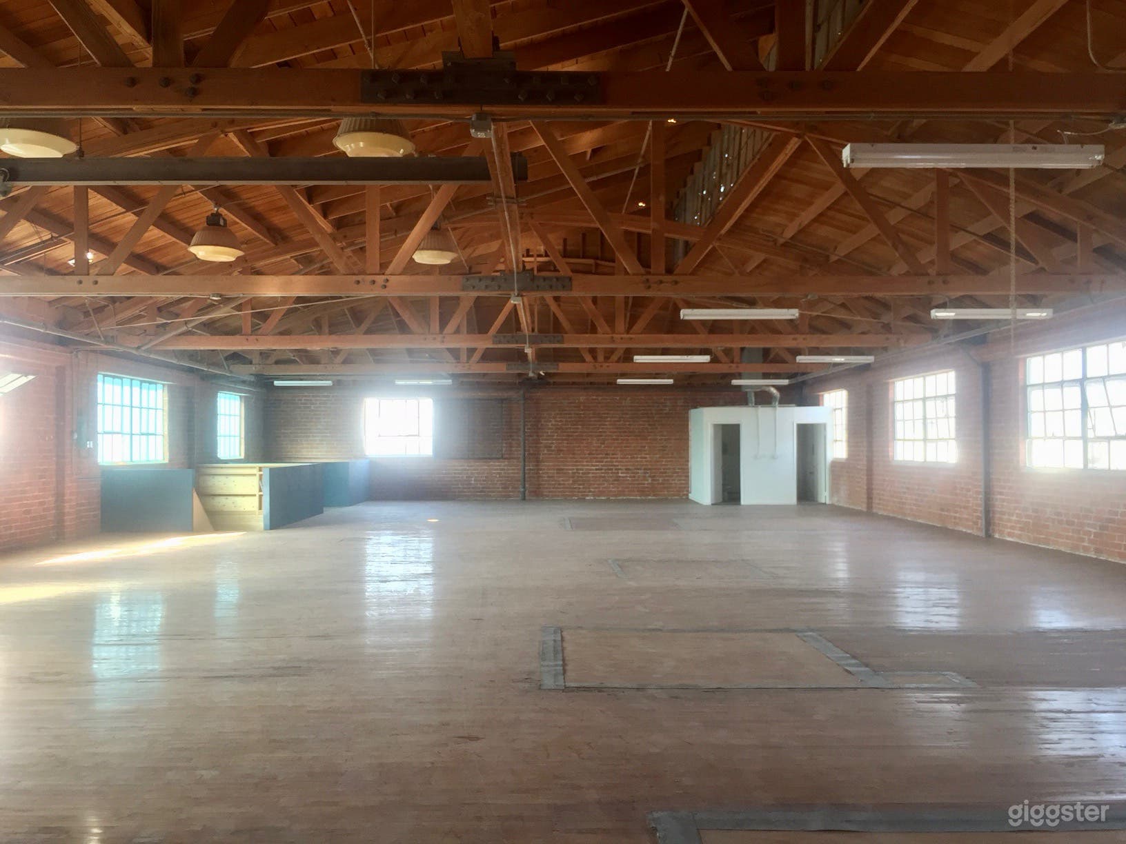 40,010 Warehouse Los Angeles Photo 1