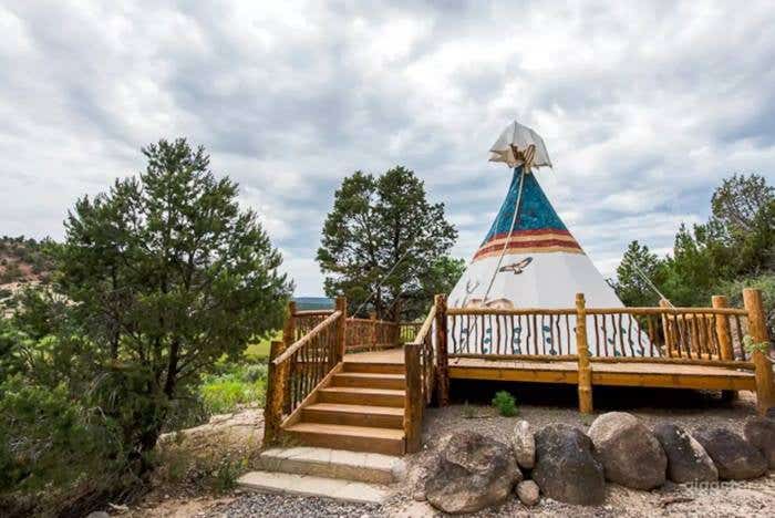 Amazing Large Tipi Glamping with Colorful Set Up Photo 1