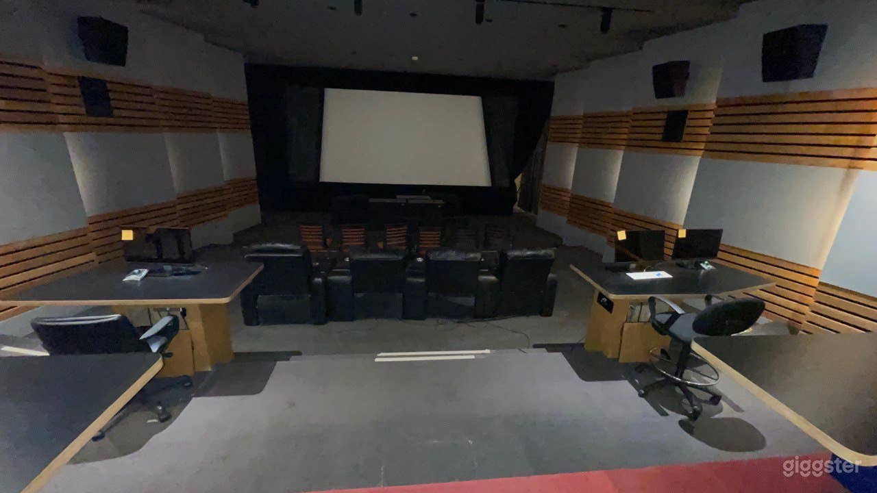 Class A building/ Folly studio #3 Photo 2