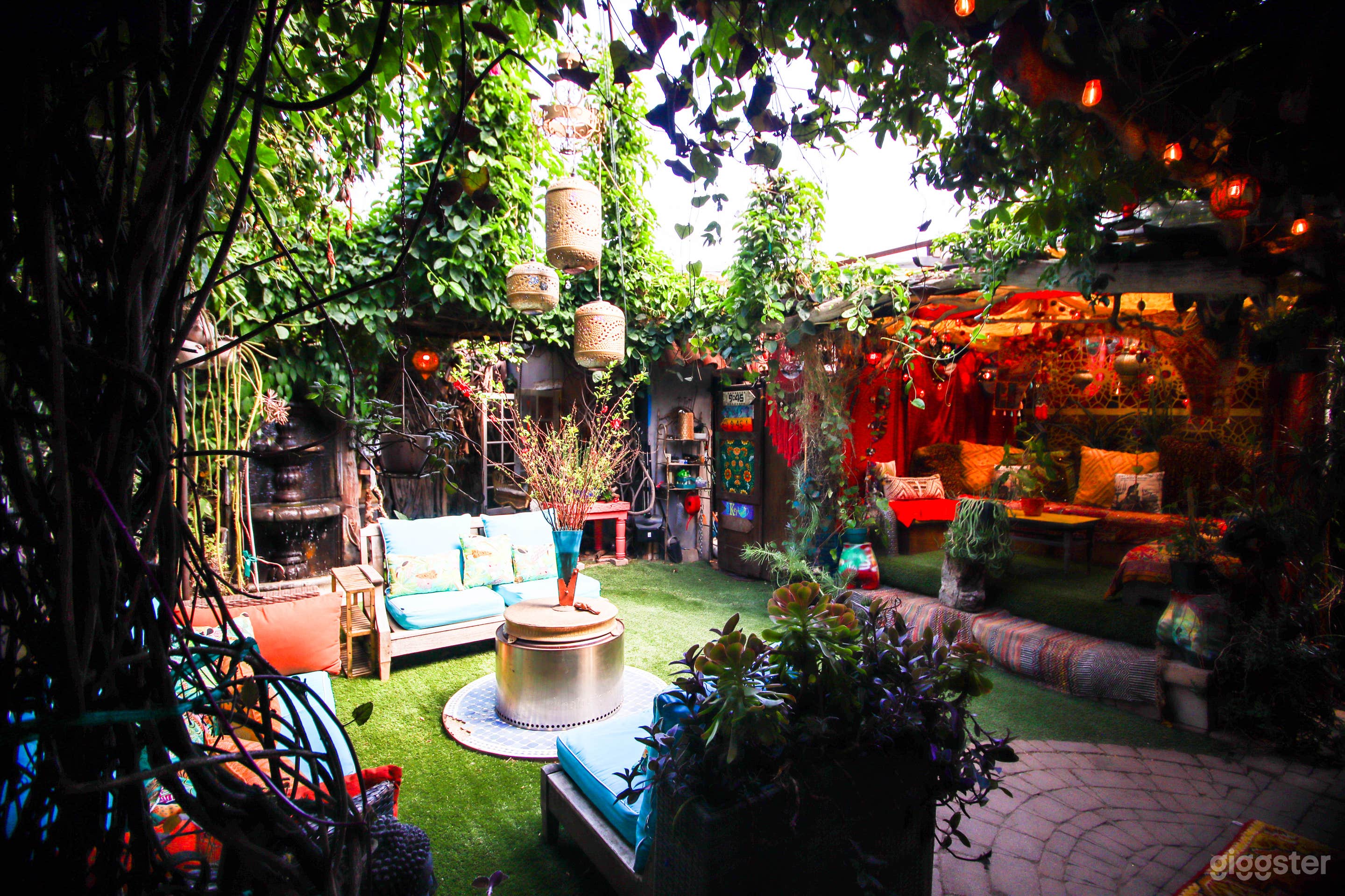 Spanish Boho Villa Jungle Garden Photo 3