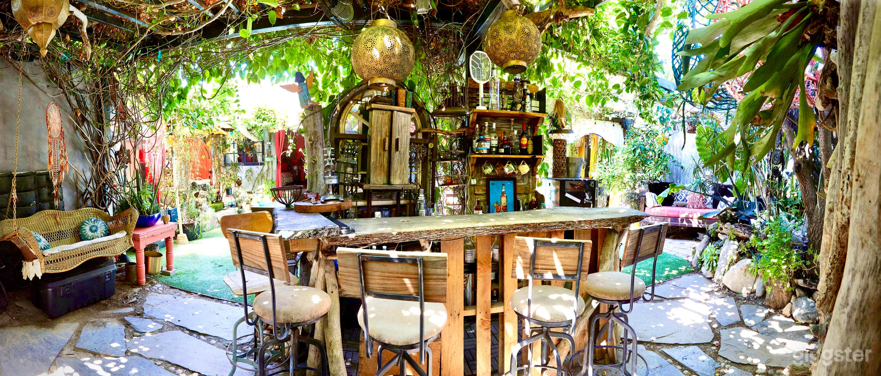 Spanish Boho Villa Jungle Garden Photo 4