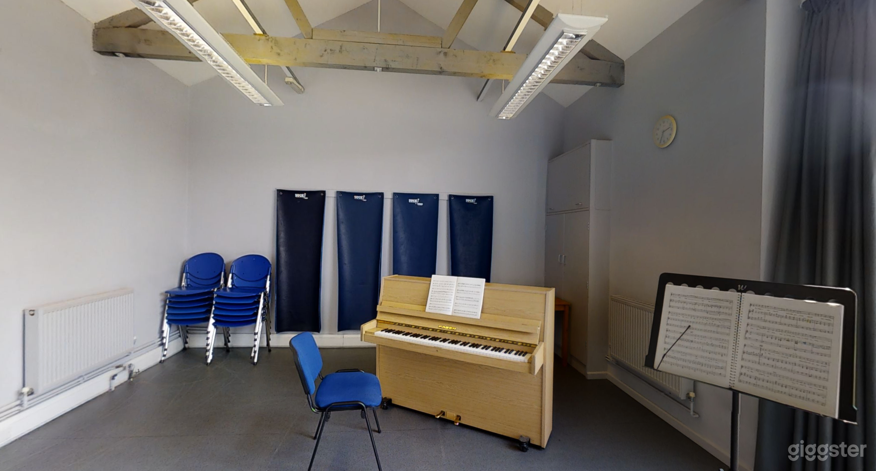 Studio 3 with Piano Photo 1