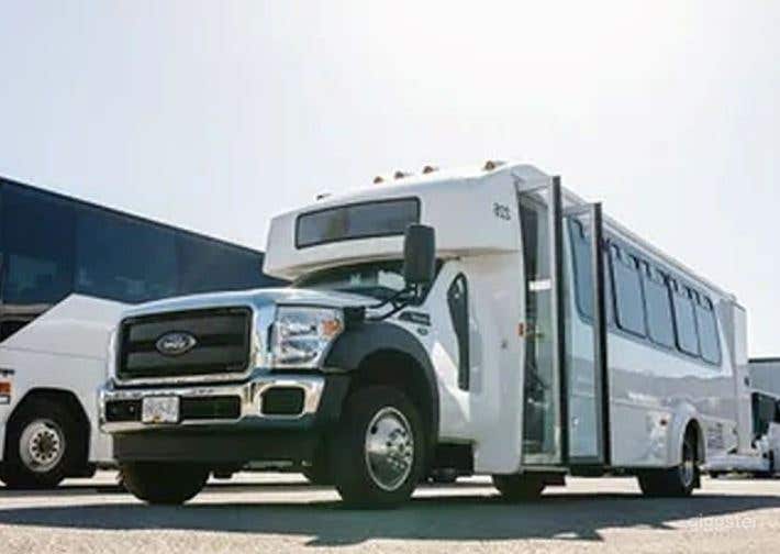 New 24 Pax Mini Bus Photo 4