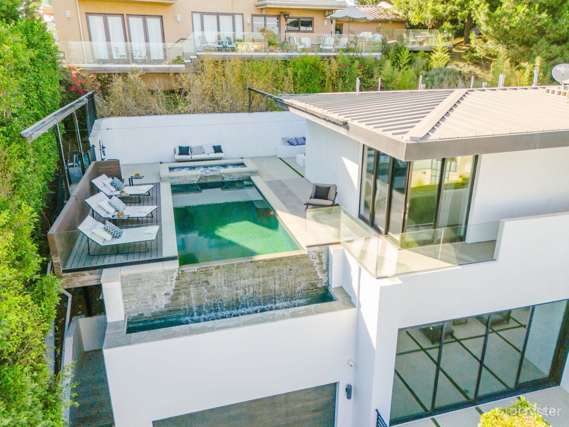 SLEEK HOLLYWOOD HILLS RETREAT/POOL Photo 4