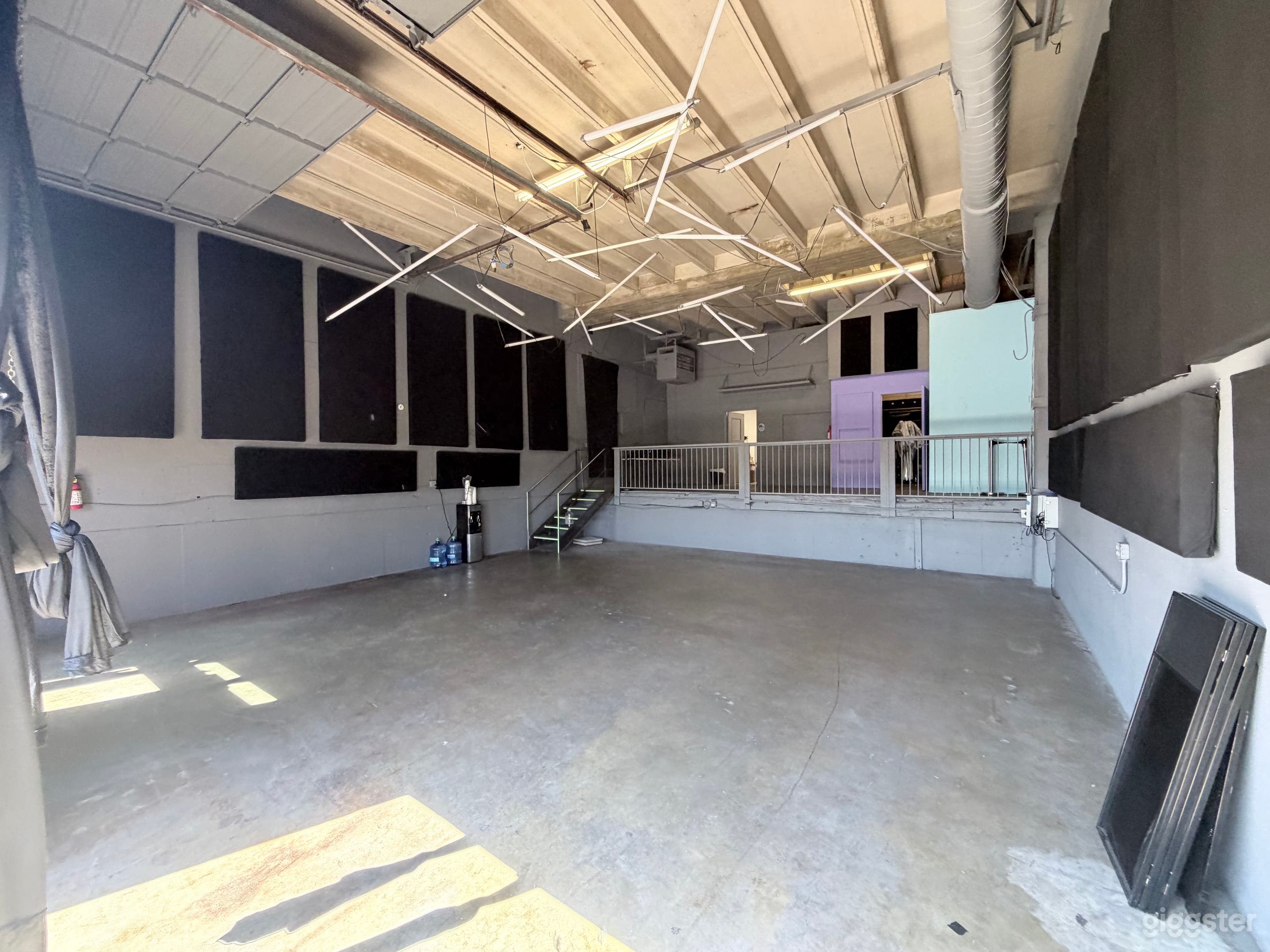 Party and music venue Photo 2