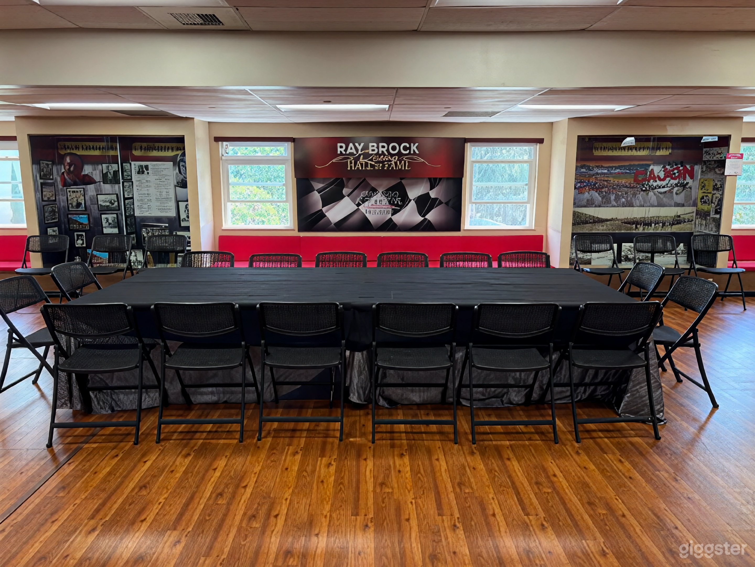 Elevated Mezzanine with Historic Exhibit Overlook Photo 2