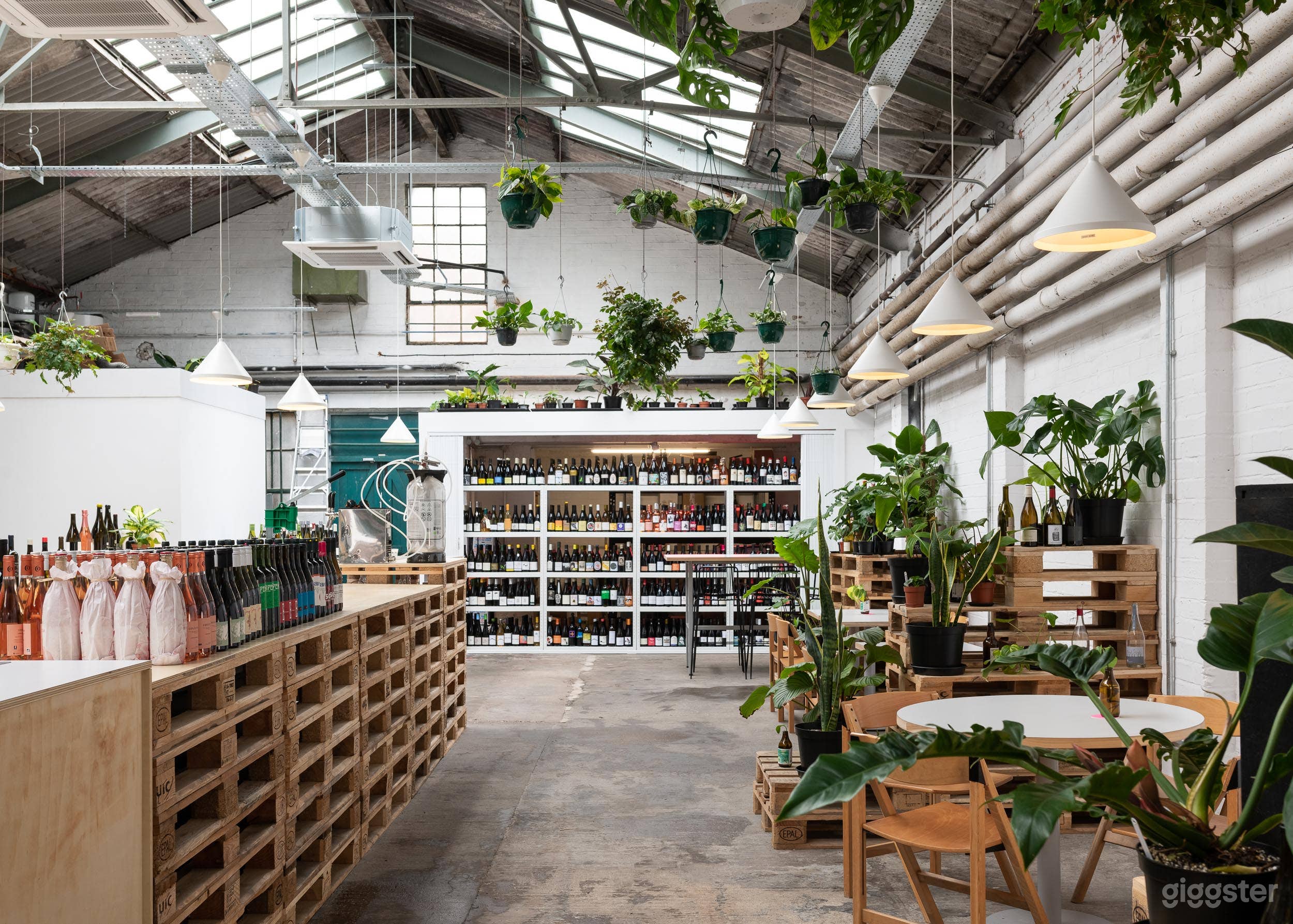 Unique and Classy Wine Bar in Birmingham Photo 2