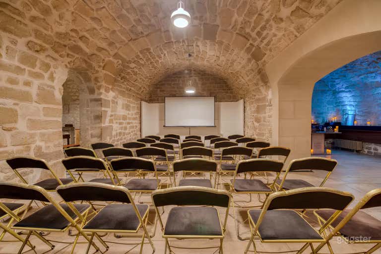  Bodega atípica en los muelles del Sena 