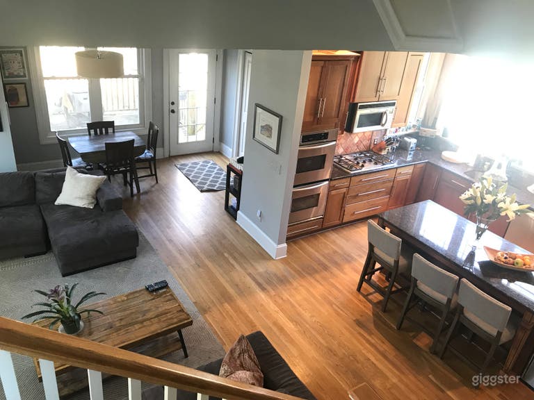  Open family room/kitchen/dining (NOTE: this is old kitchen - see new updated photos) 