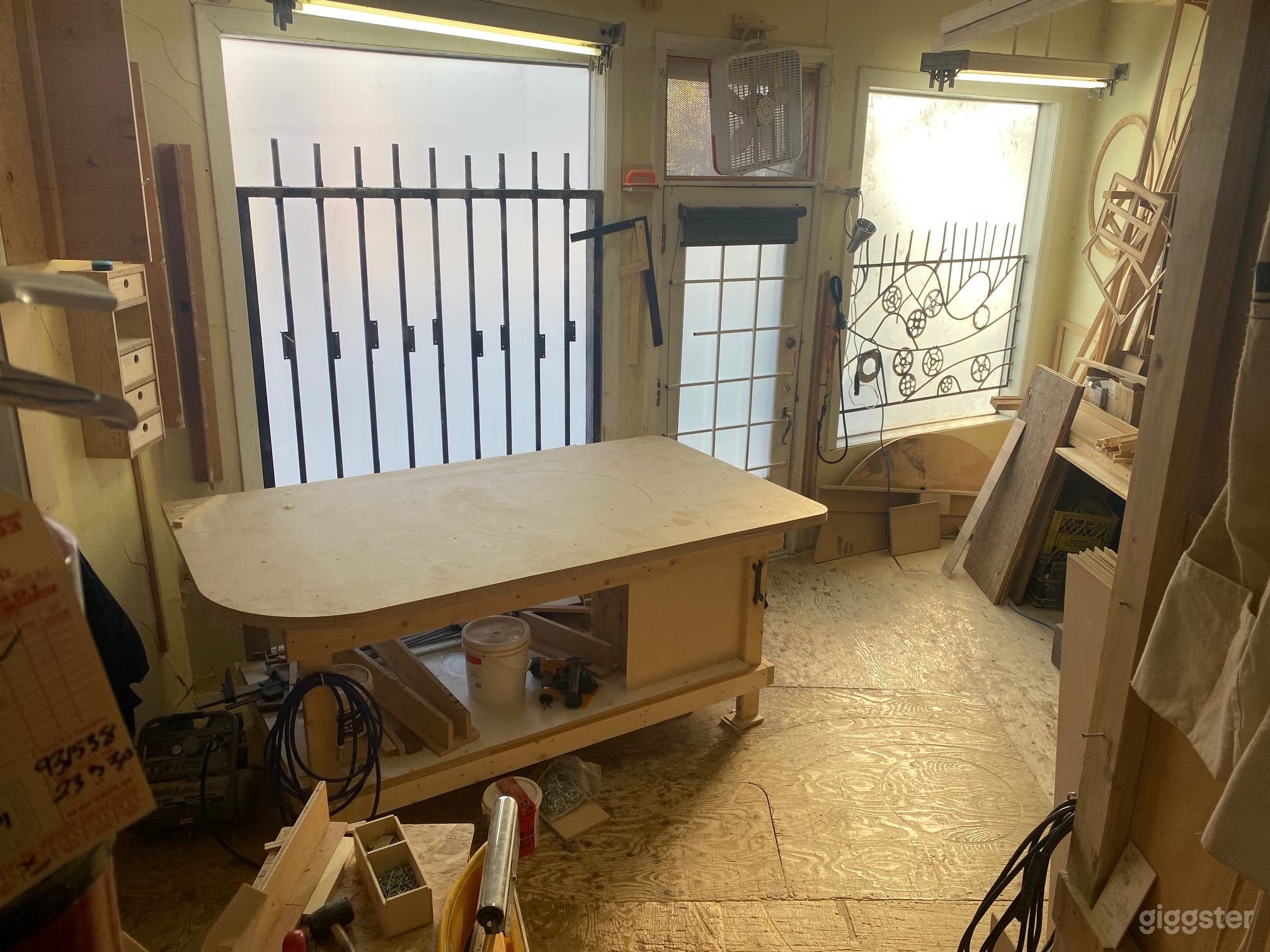 Traditional Art Supply Store Photo 3