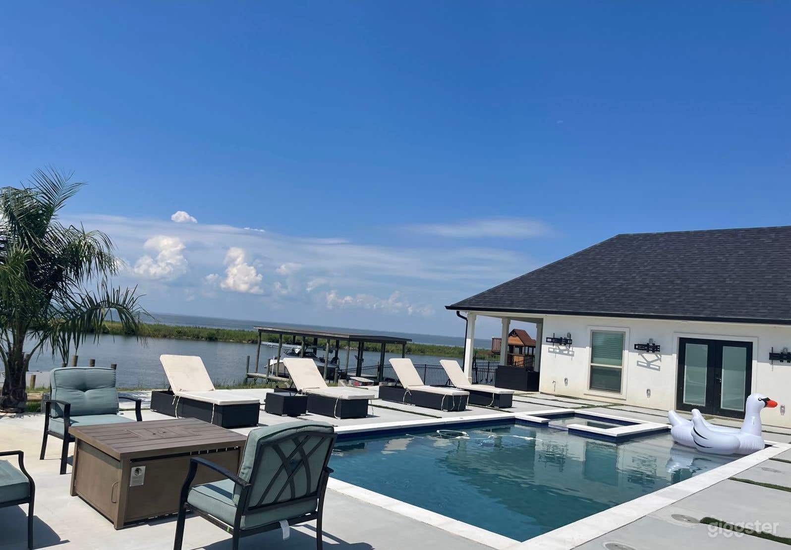 Pool in a Lakefront Guesthouse Photo 1