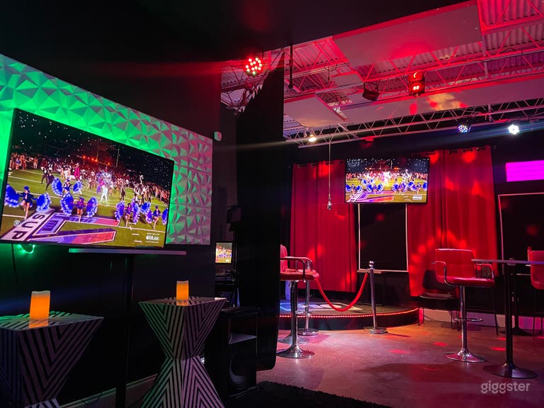  Best Intimate venue space with a vibe 