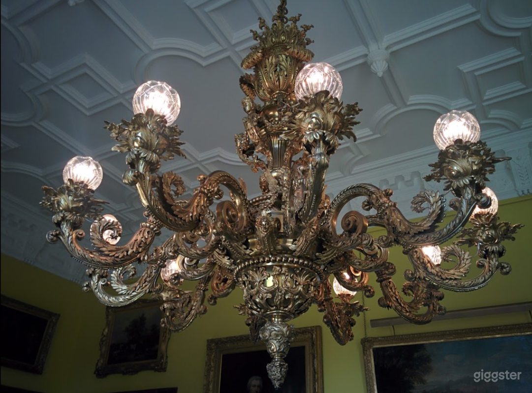 Delightful Dining Room in Stafford Photo 4