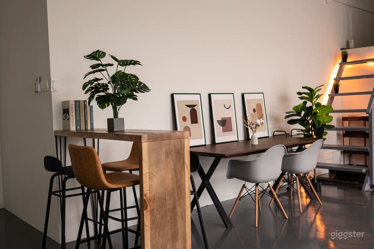  Table and Chairs Props 