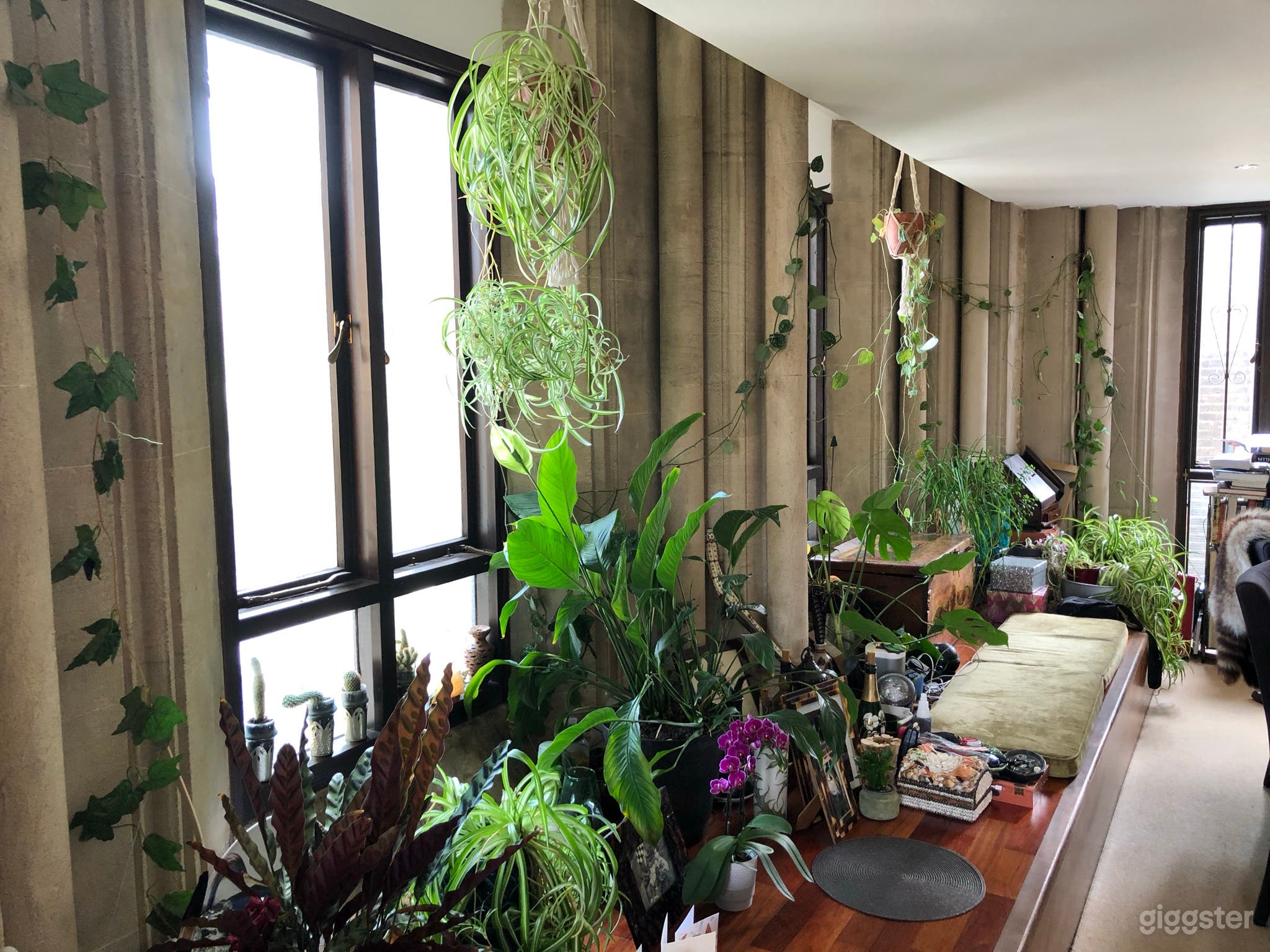 Unique flat in a converted church  Photo 4