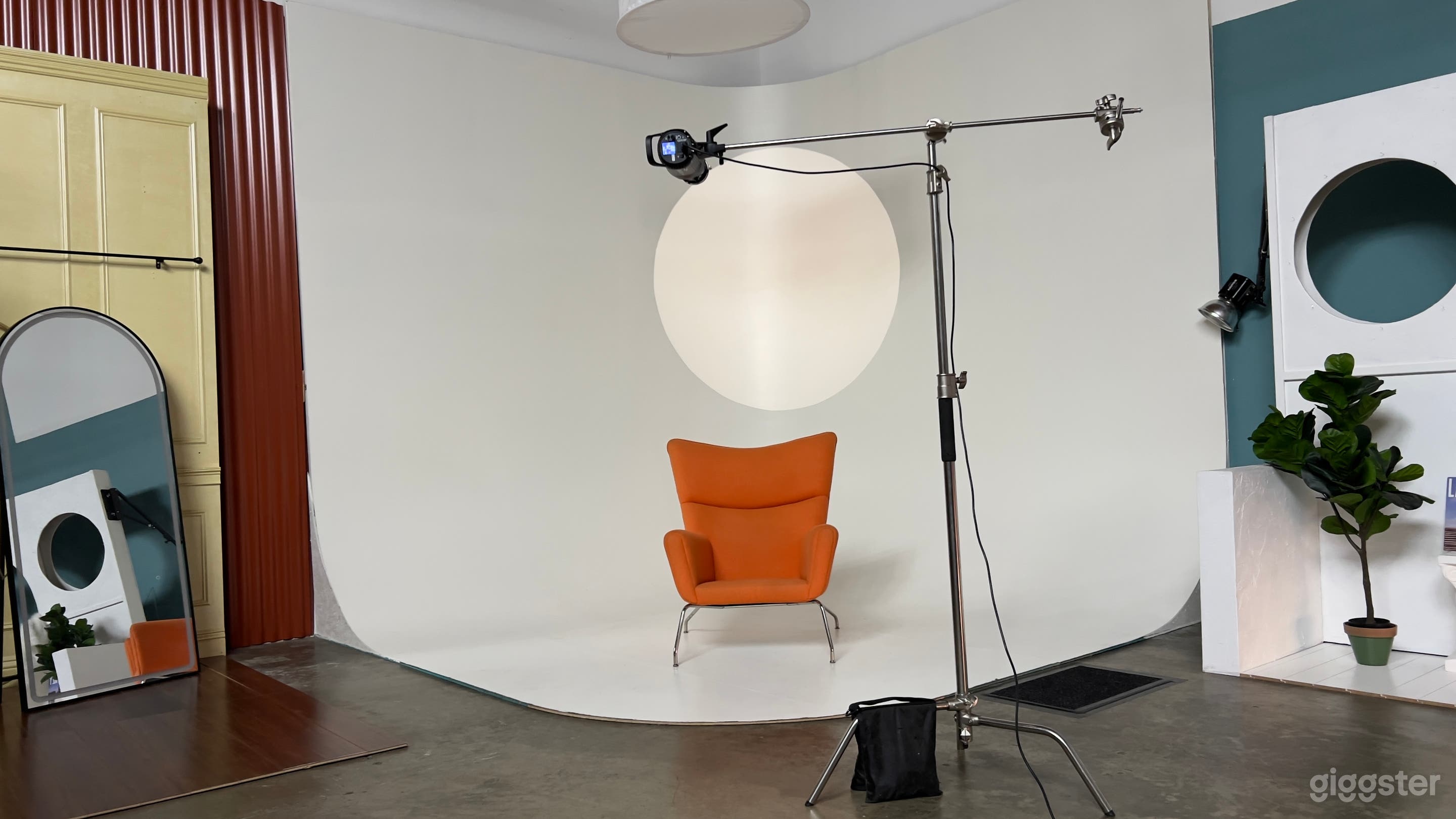 Industrial Photo and Video Studio  Photo 2