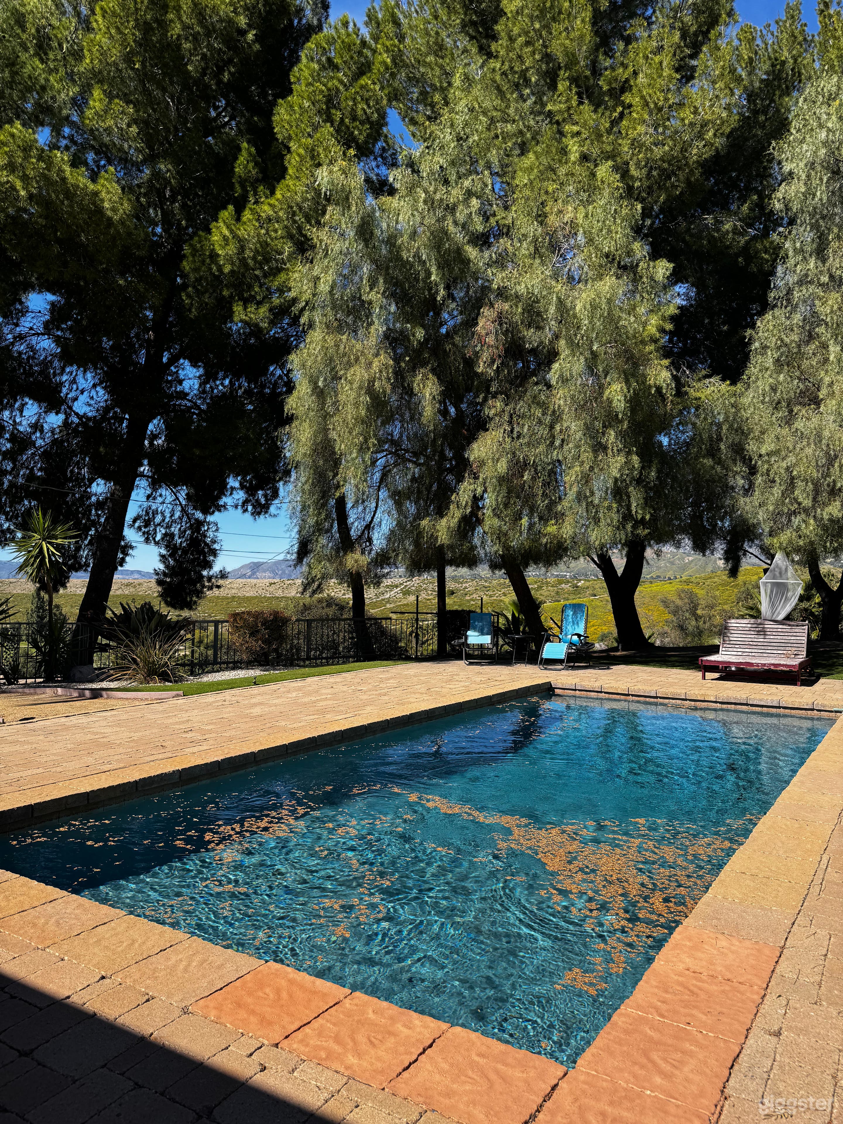 Dreamy Backyard & Scenic Views for Film + Photo Shoots Photo 1