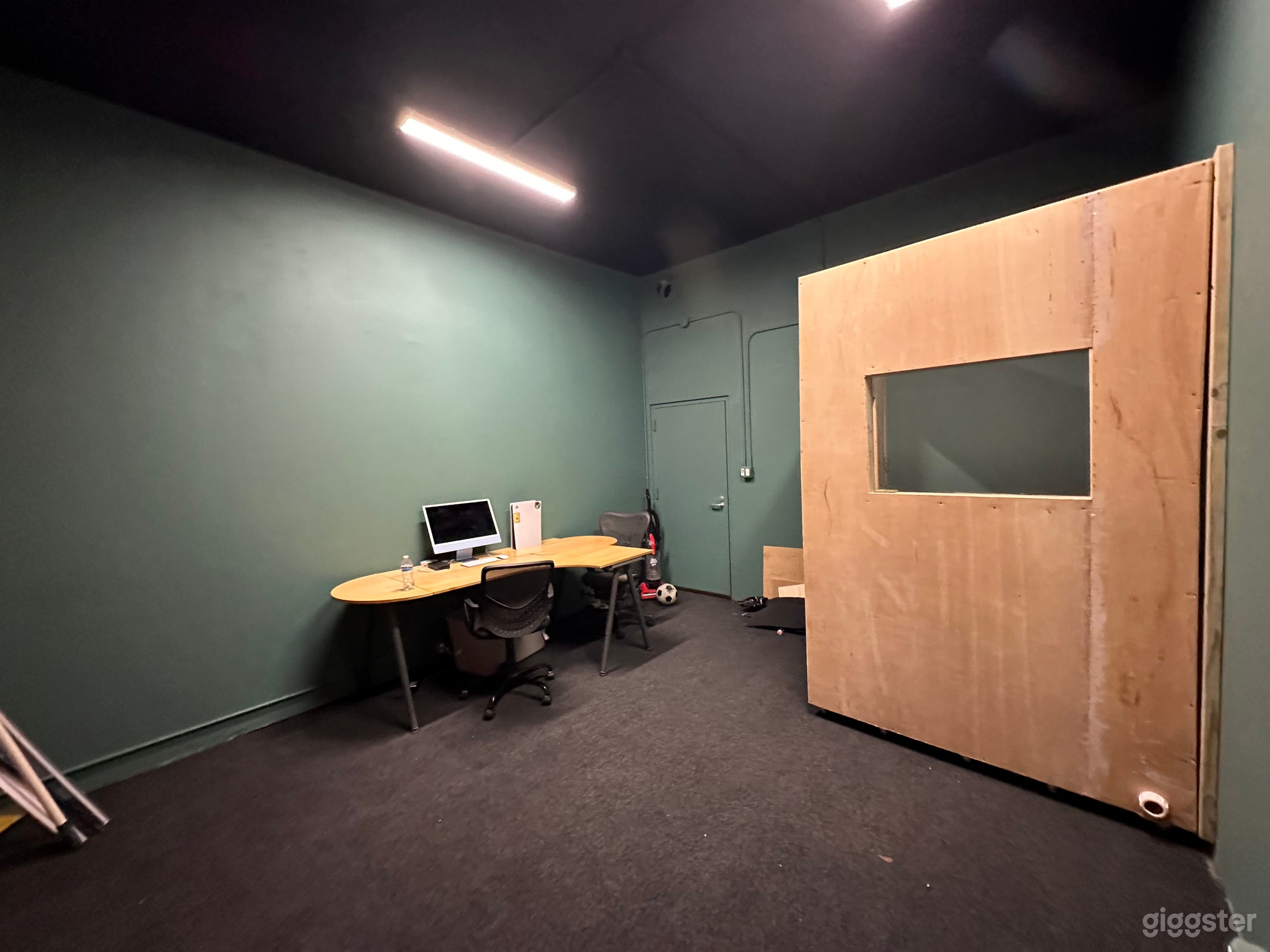 Music/Podcast Studio  Photo 1