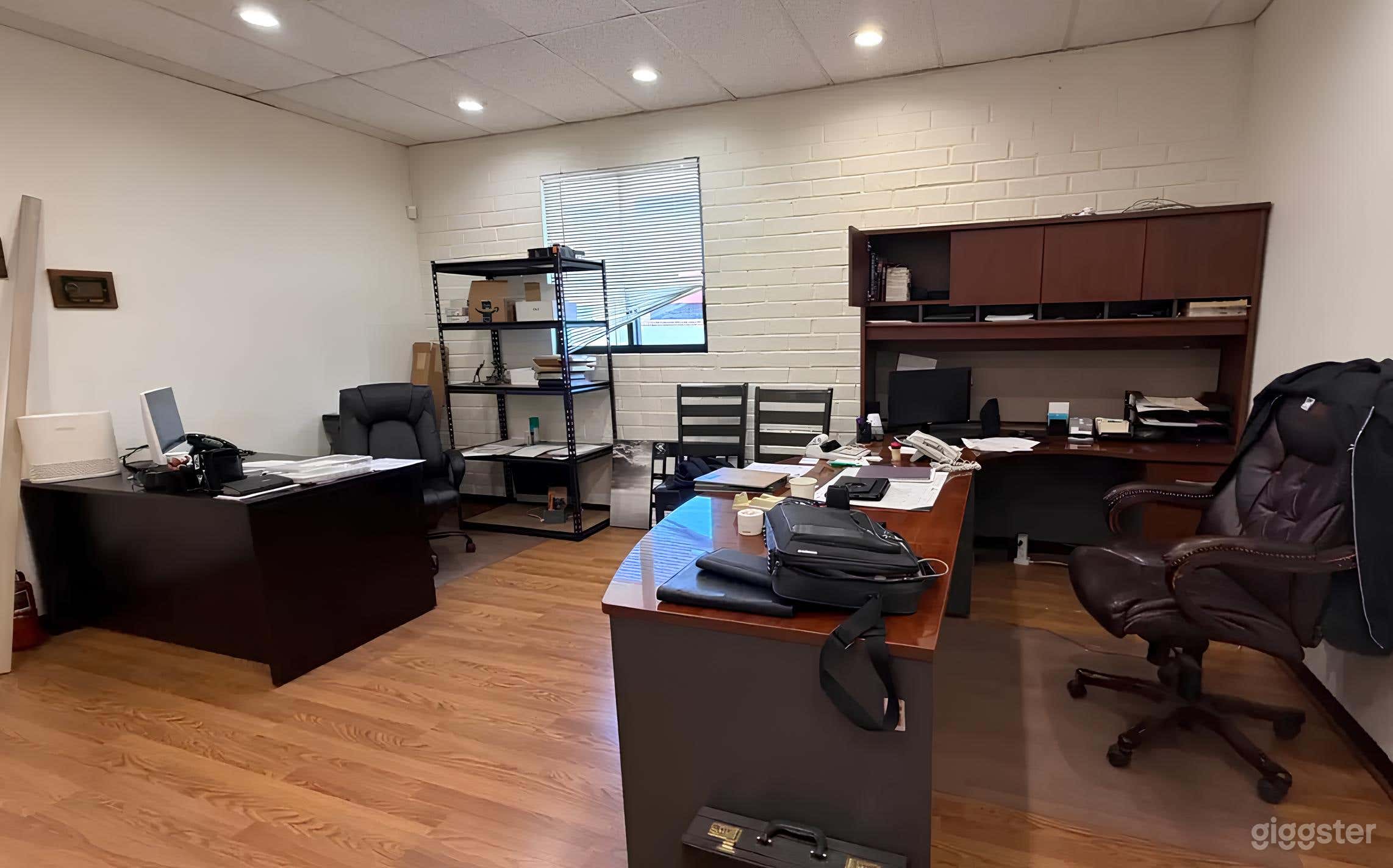 Modern Luxury Warehouse Offices Photo 1
