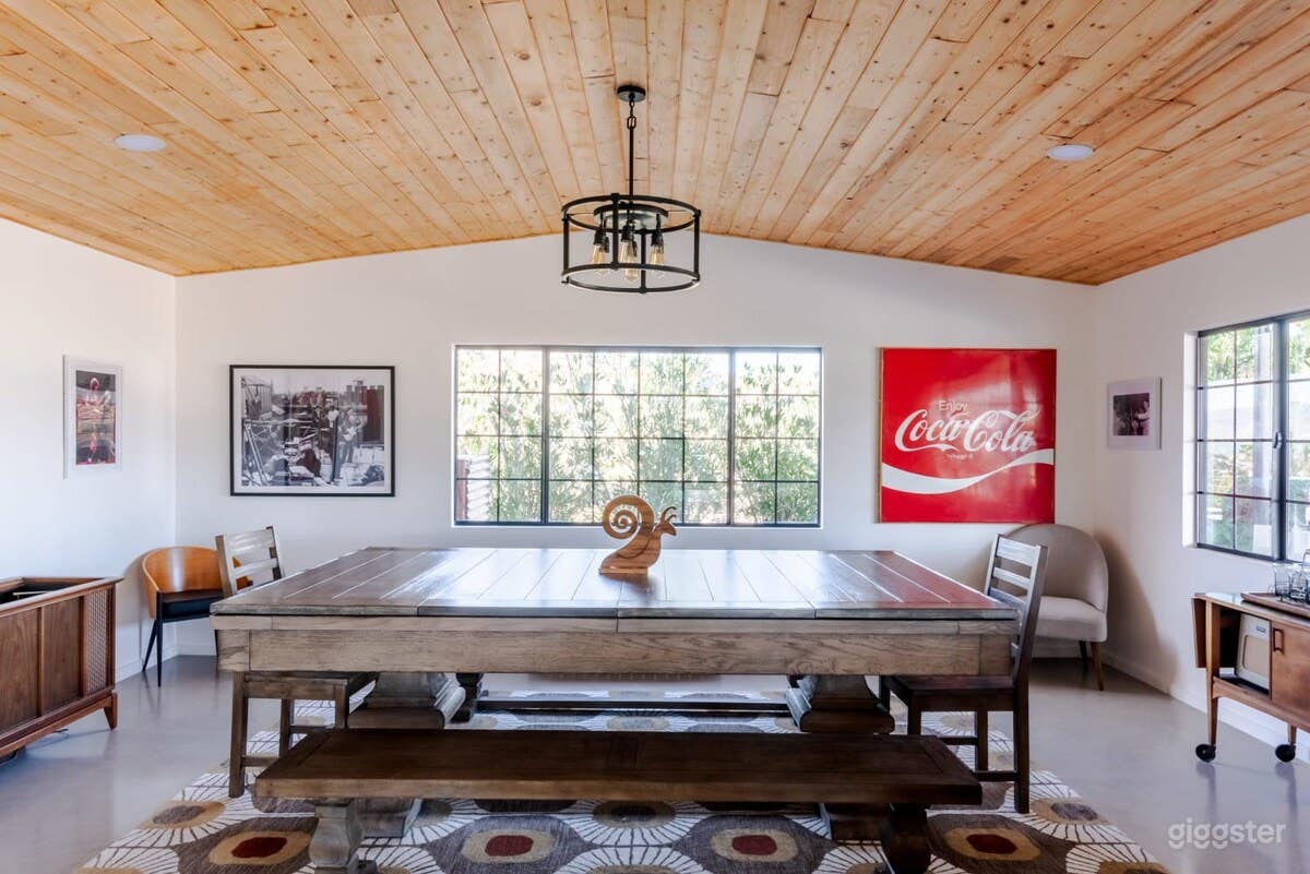 Ozzie &amp; Harriet's Photo 4