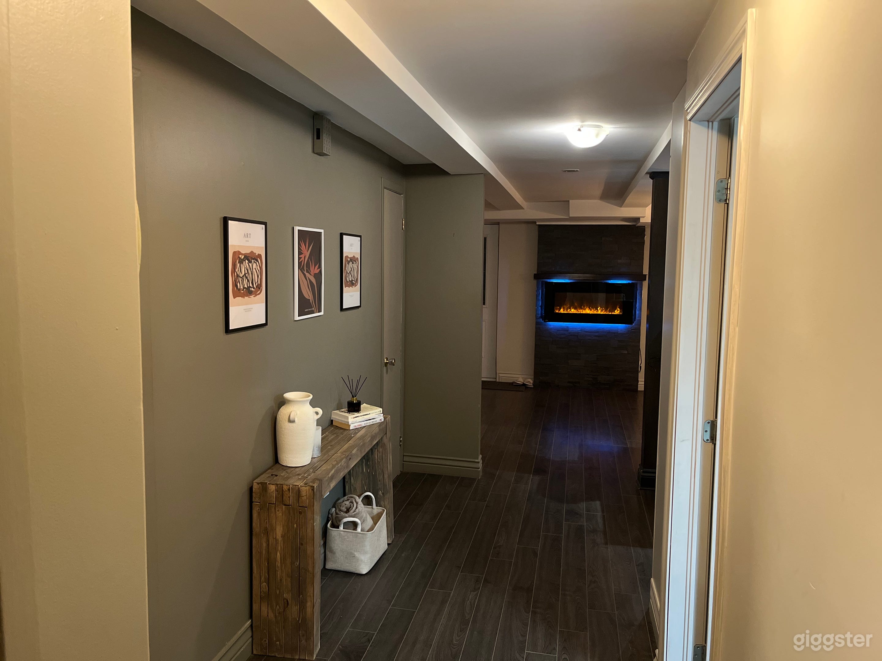 Versatile Creative Studio Photo 1