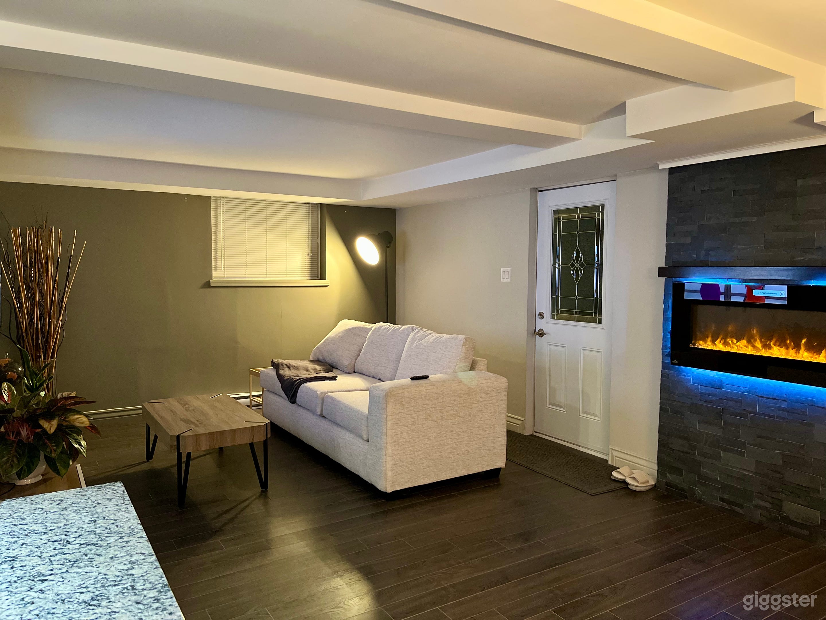 Versatile Creative Studio Photo 4