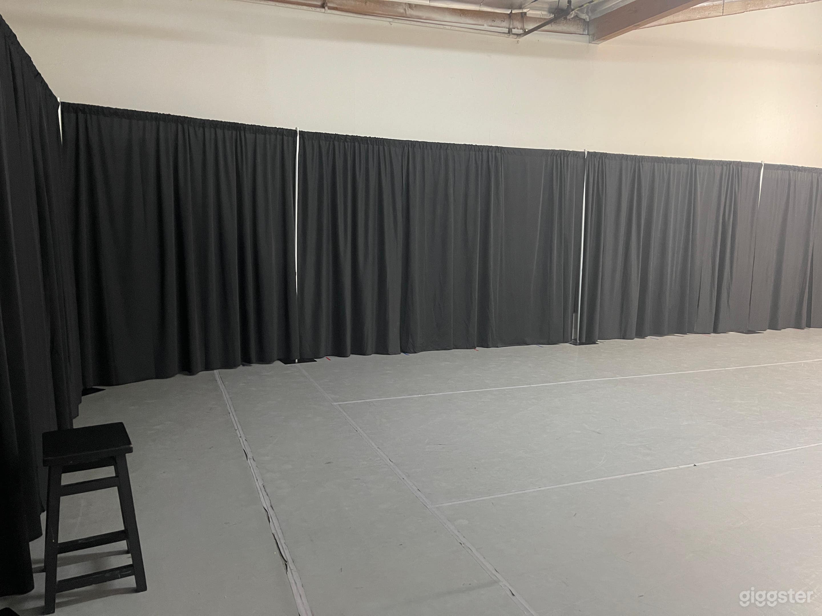 Dance Studio II in Lake Forest Photo 3
