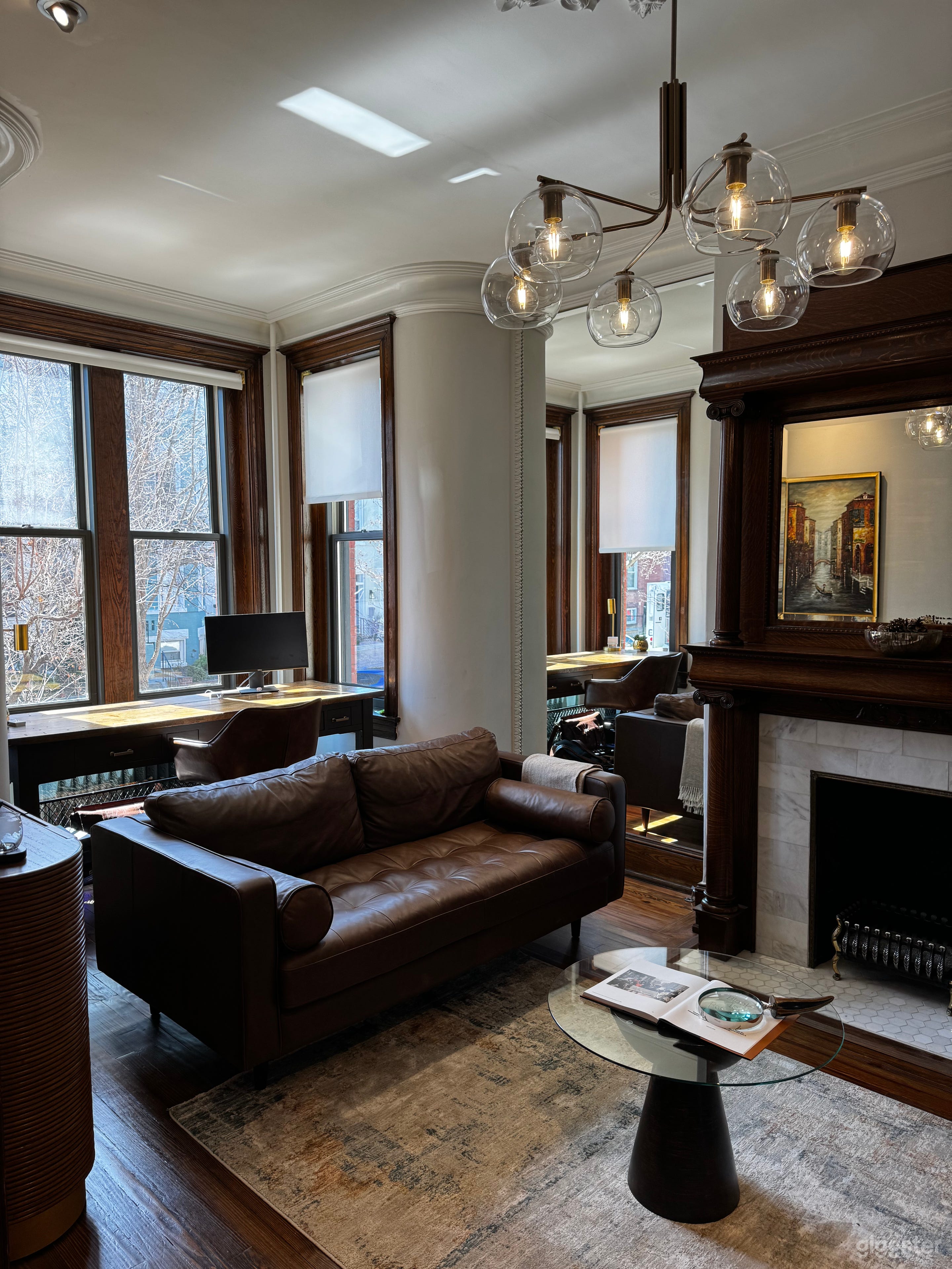 Classic NW Washington D.C. Rowhouse Photo 3