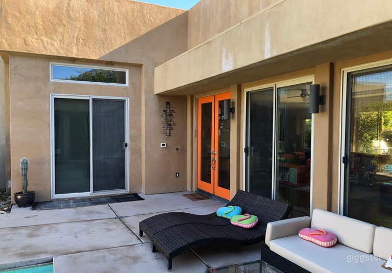  Artistic Poolside Haven 