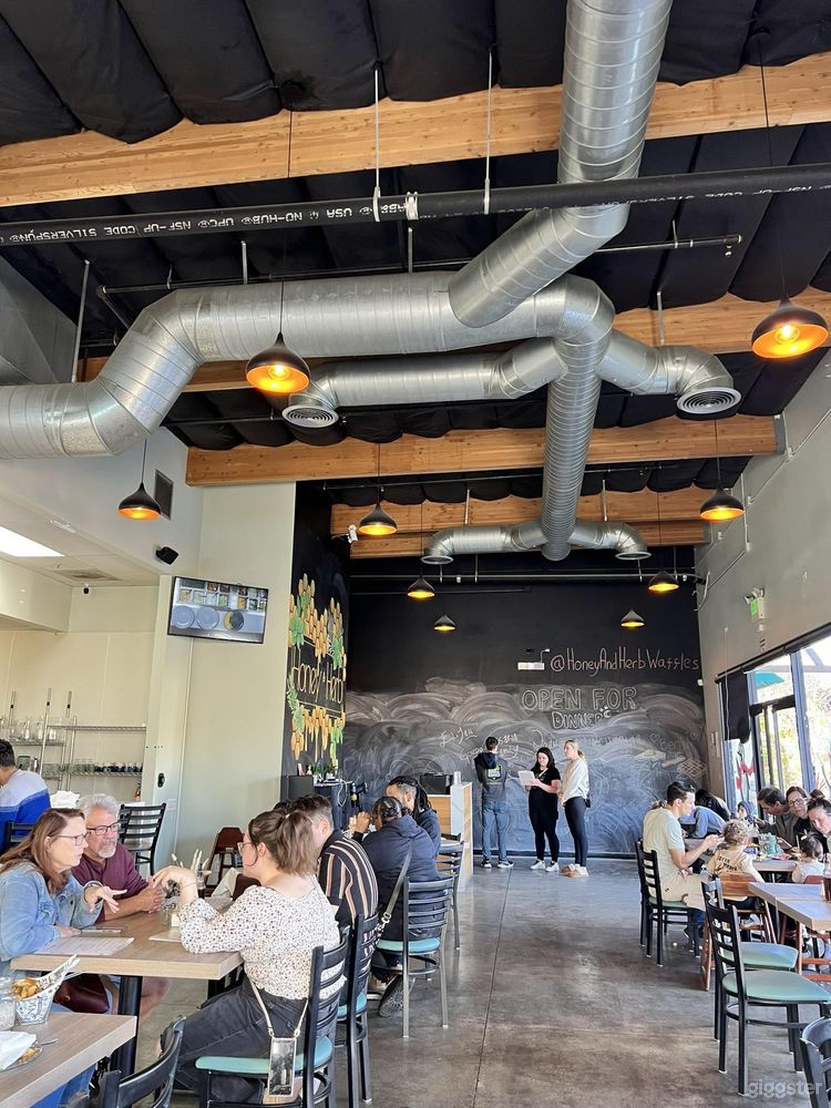 The Dining Room Photo 2