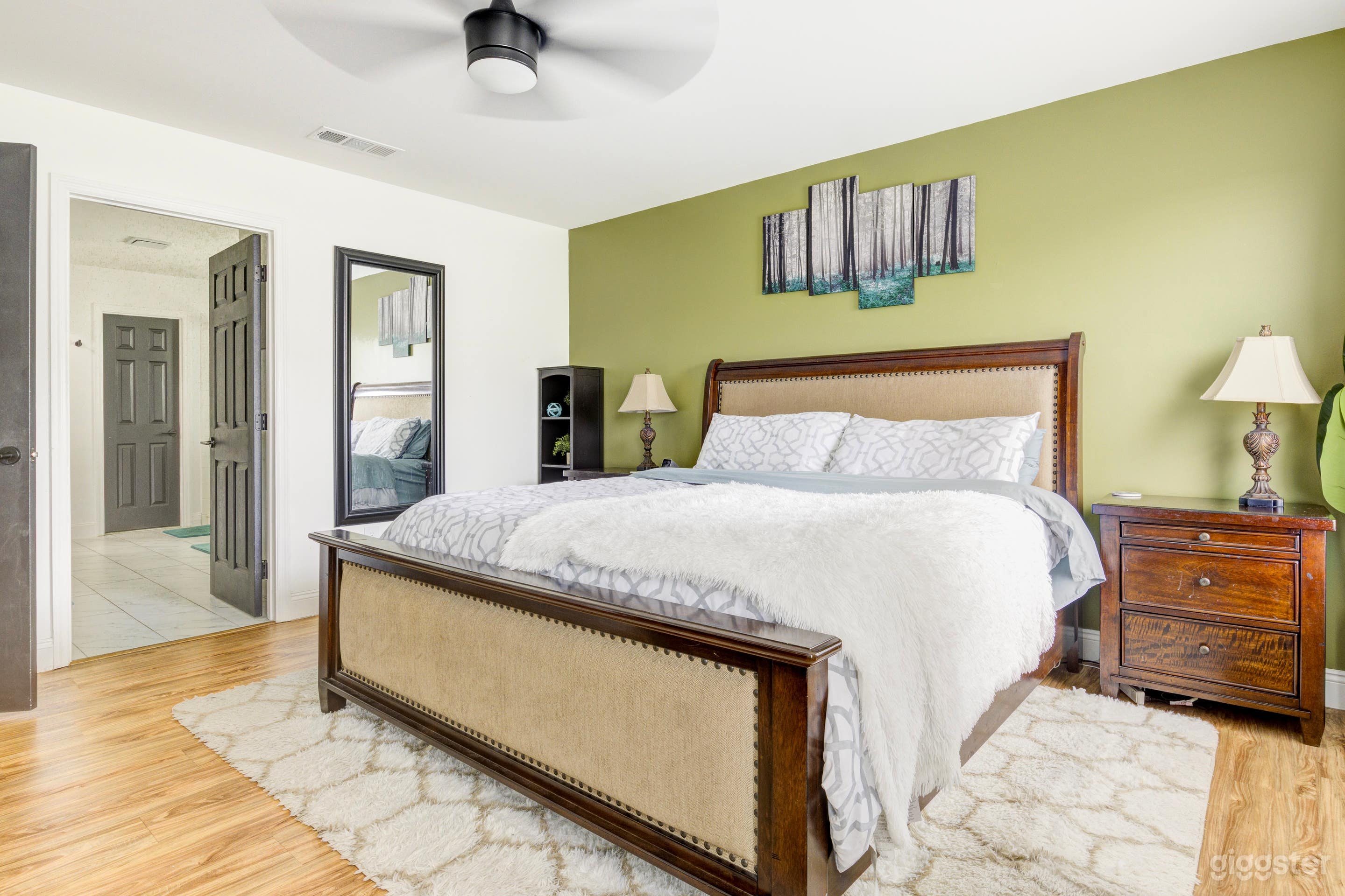 Includes a king size bed, smart TV with streaming services, and workspace!