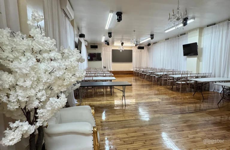  Multifunctional Space Available For All Kinds of Events 