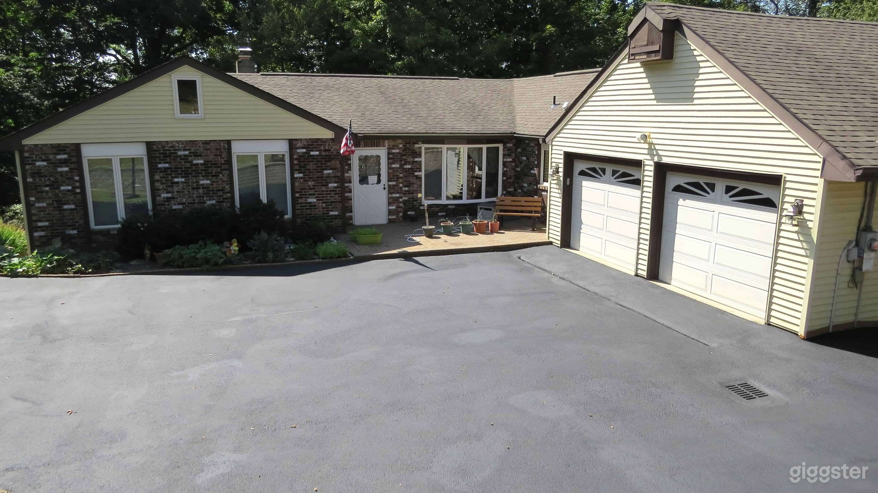 driveway front porch /patio