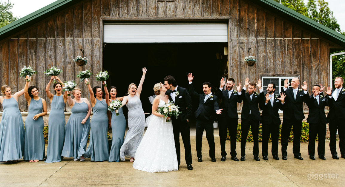 Beautiful Clubhouse for Corporate Retreats Photo 3