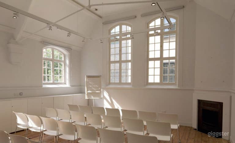  The Creative Base: Original Features in an Airy Space 